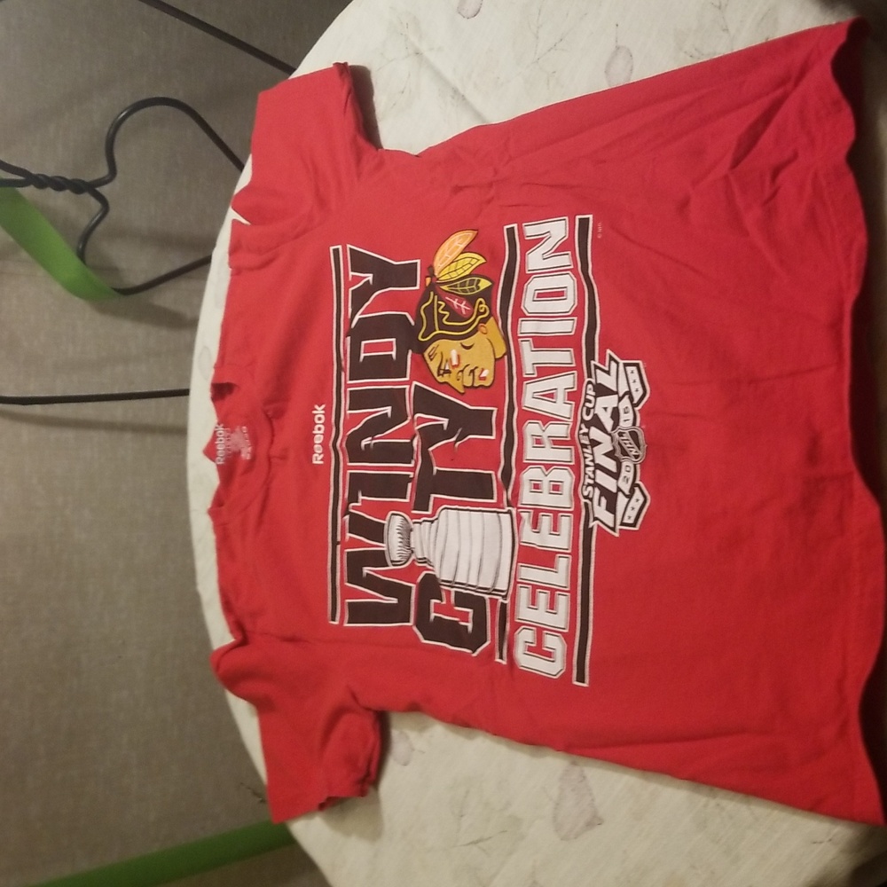 never worn S red Reebok 2015 Stanley Cup t-shirt